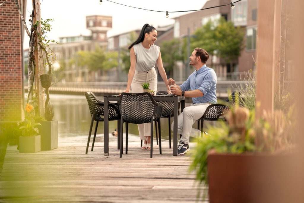 Premium beschermhoes rond geschikt voor tafel tot Ø 200 cm (met stoelen) — afbeelding 6