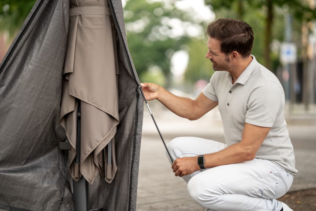 Premium beschermhoes middenstok parasol/ vrije arm tot Ø350-400cm — afbeelding 4