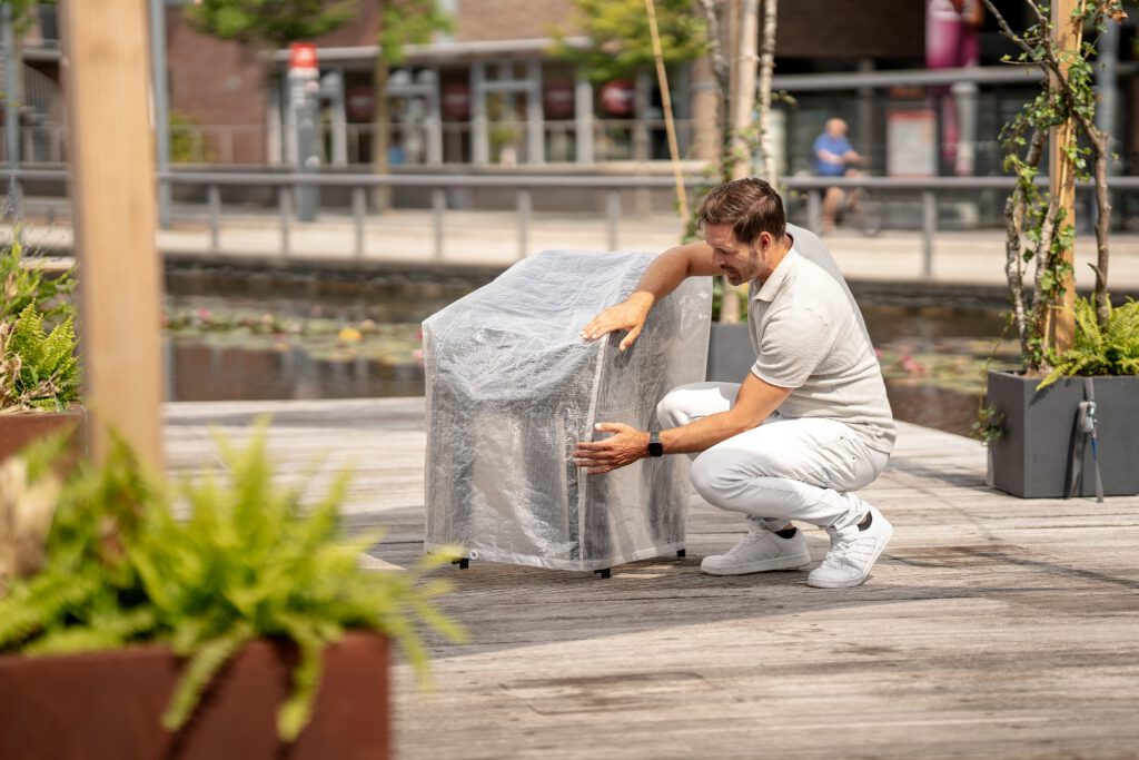 Beschermhoes gestapelde tuinstoelen 66x66x150/80cm — afbeelding 3