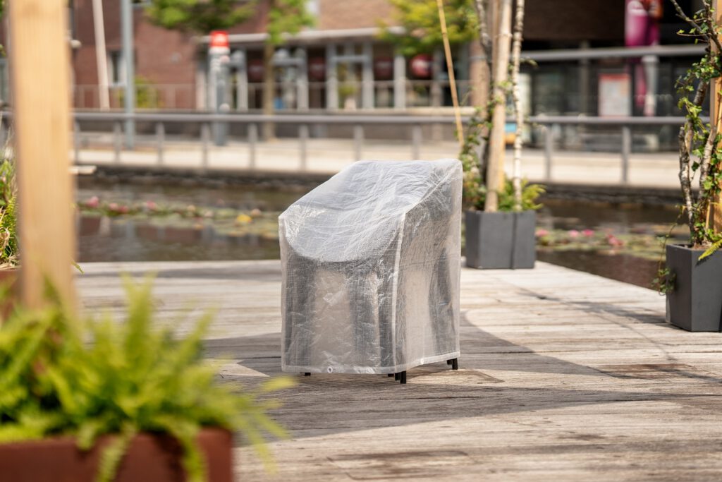 Beschermhoes gestapelde tuinstoelen 66x66x150/80cm